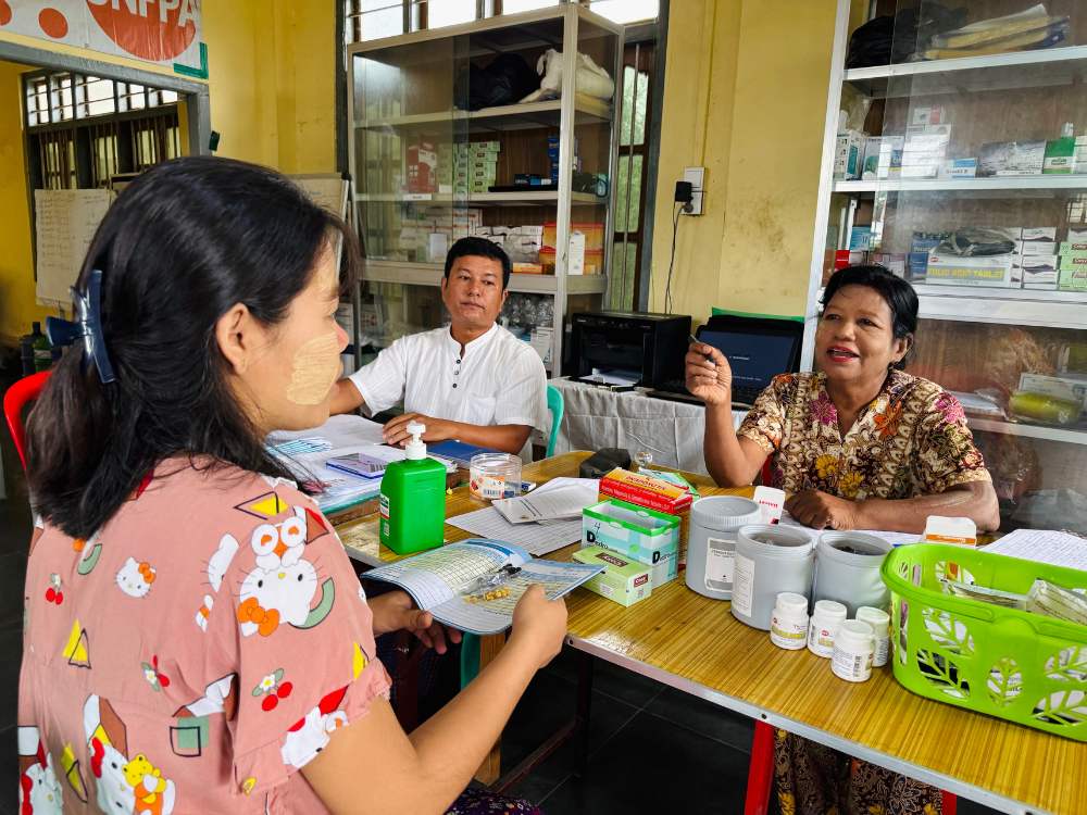 Figure 6: Figure 5: MMA's health staff provides maternal care at the clinic in Sittwe township, Rakhine State.  Photo© UNFPA Myanmar