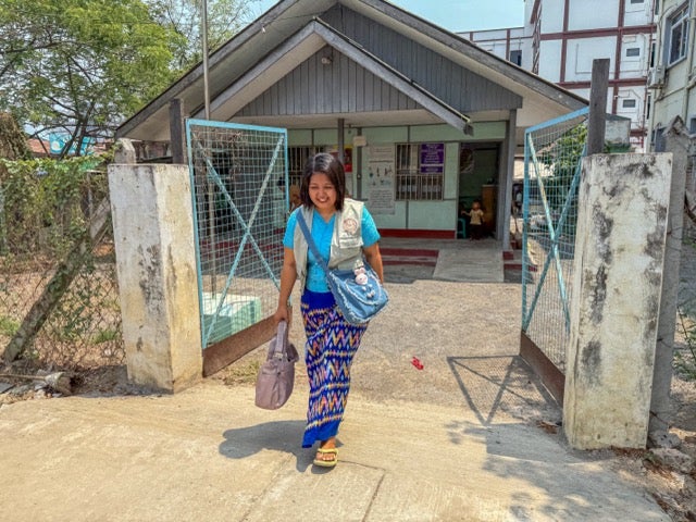 Yu Yu departs from the clinic to deliver healthcare services to expectant mothers in the impacted community. Photo © UNFPA Myanmar