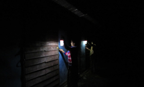 Solar lanterns light the way to shared toilets in Myanmar IDP camps at night, and help protect women and girls from gender-based violence. © Metta Development Foundation/Hkawng Nan
