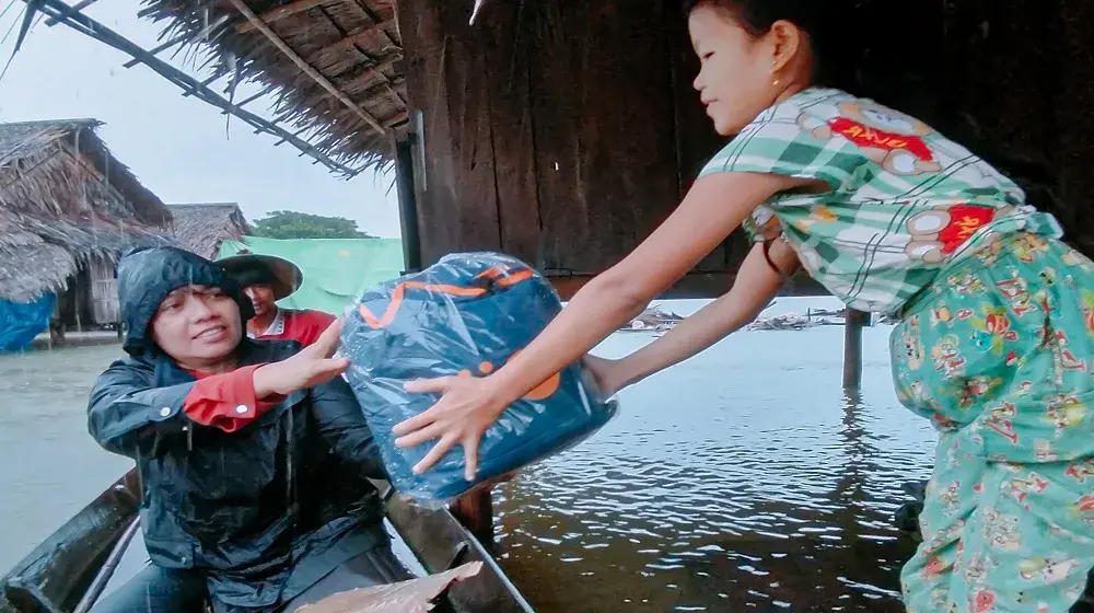 Provision of UNFPA’s dignity kits ensures women and girls can manage their menstrual health with dignity and comfort, amidst the chaos brought on by the flood in Mon State.